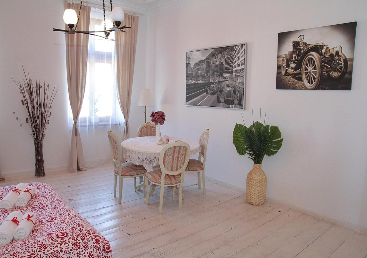 Apartmán Grey Studio Vratislav Exteriér fotografie